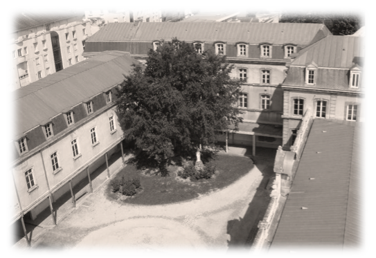 collège transformé en hôpital